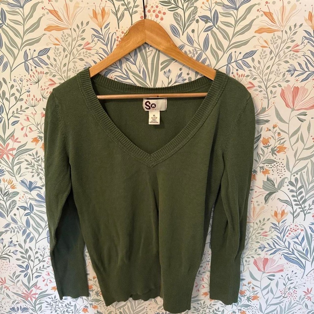 So Olive Green V-Neck Knit Sweater